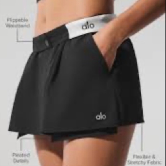 ALO Flip it Mini Skort - Black - Medium - Picture 1 of 9